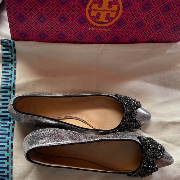 TORY BURCH ‘Vanessa’ Embellished Crystal Bow Flat 5.5 - Picture 8 of 13